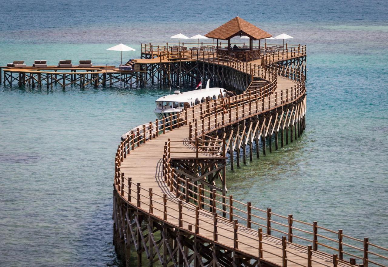 Ayana Komodo Waecicu Beach Labuan Bajo Exterior photo